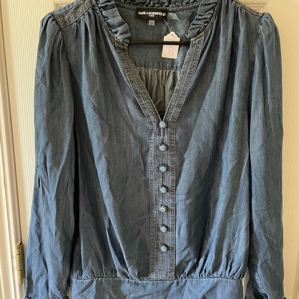 🖤 Karl Lagerfeld Paris Chambray Ruffle Blouse Size XS Button Front Romantic